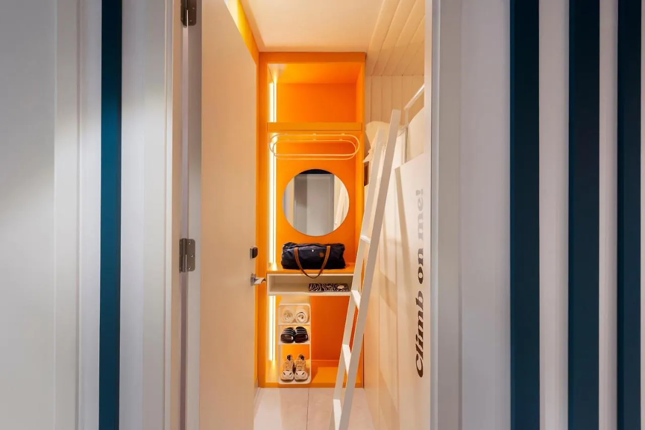 Coeo Pod Hostel Beatas Málaga