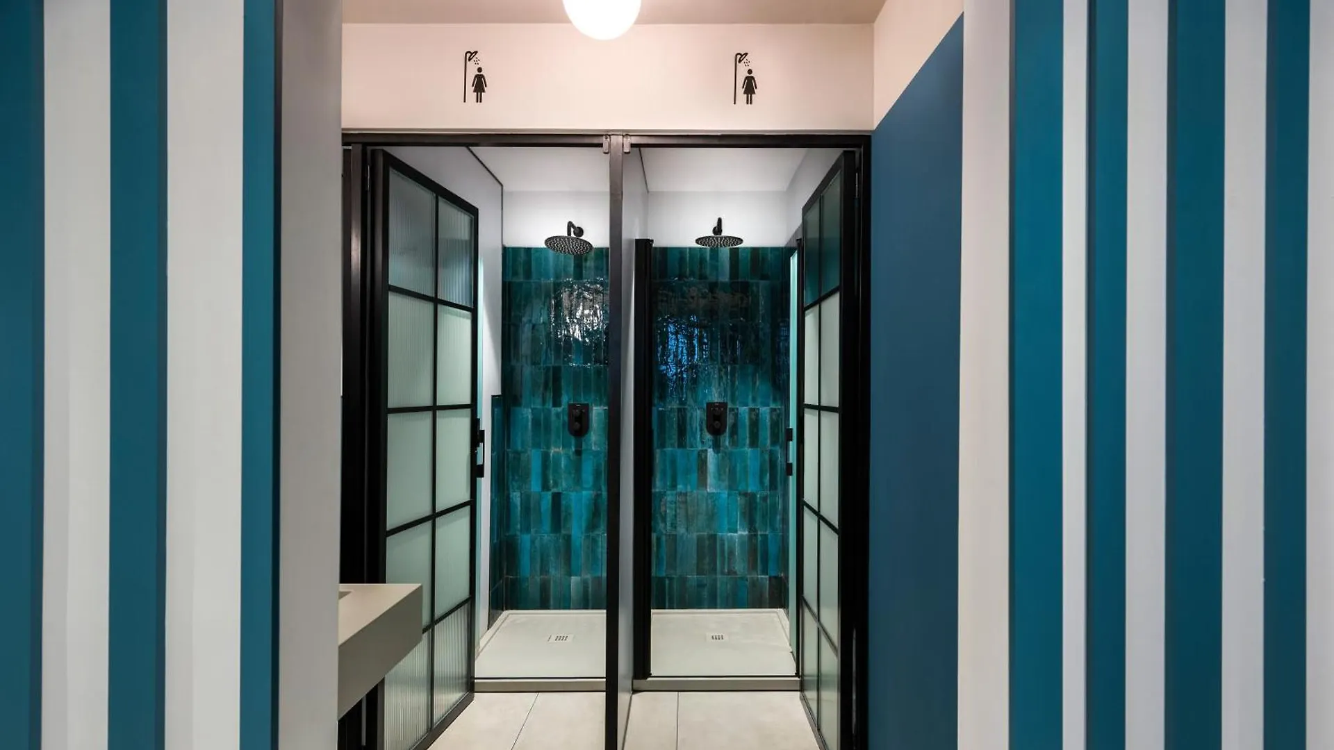Coeo Pod Hostel Beatas Málaga Spanyolország